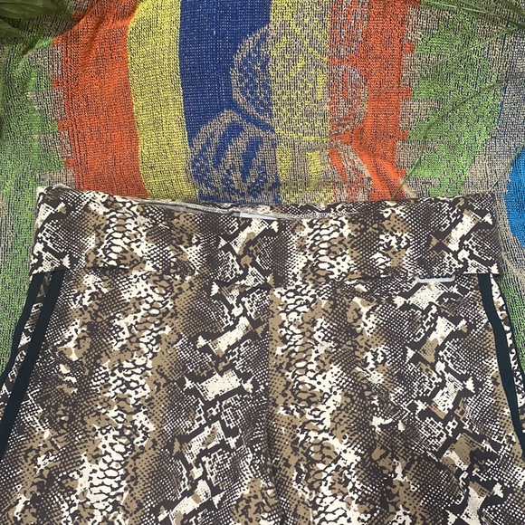 Ladies Bundle 🤎🤍🖤 - Picture 8 of 11